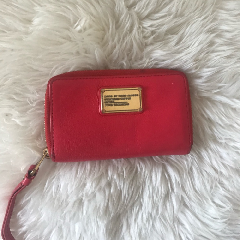 Marc Jacobs Q Wingman Small Leather Wristlet